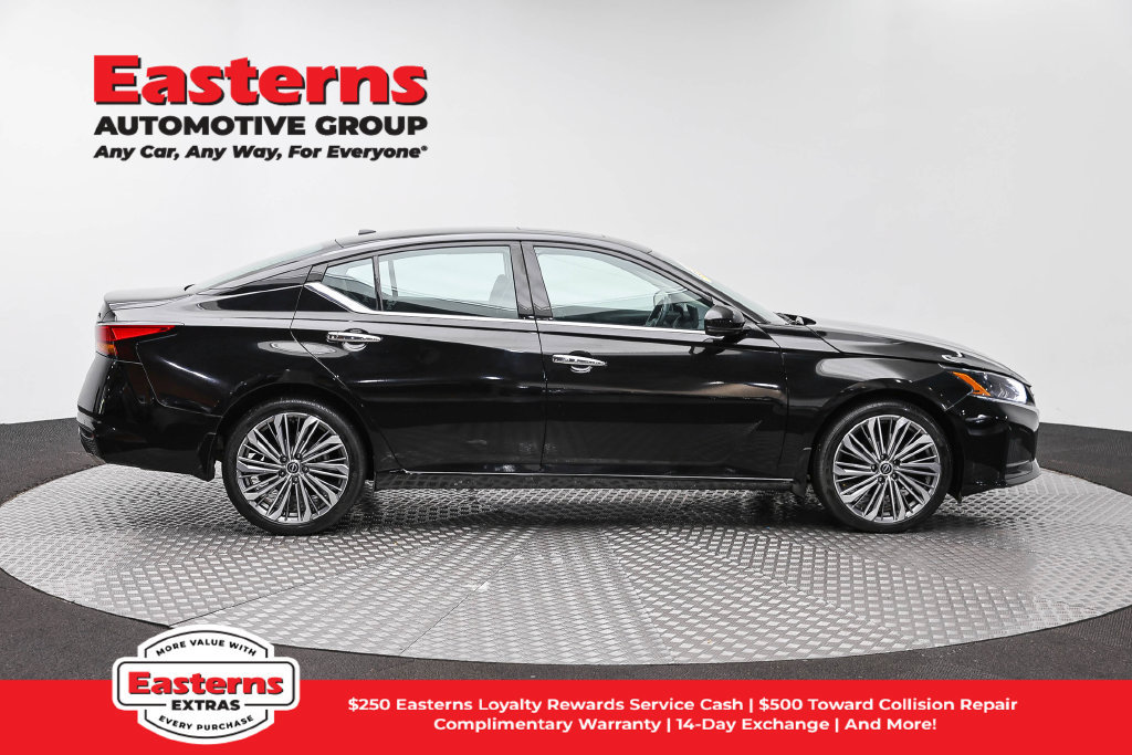 Used 2023 Nissan Altima 2.5 SL AWD/4WD image 5