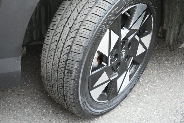 Used 2024 Hyundai Kona SEL AWD/4WD image 11