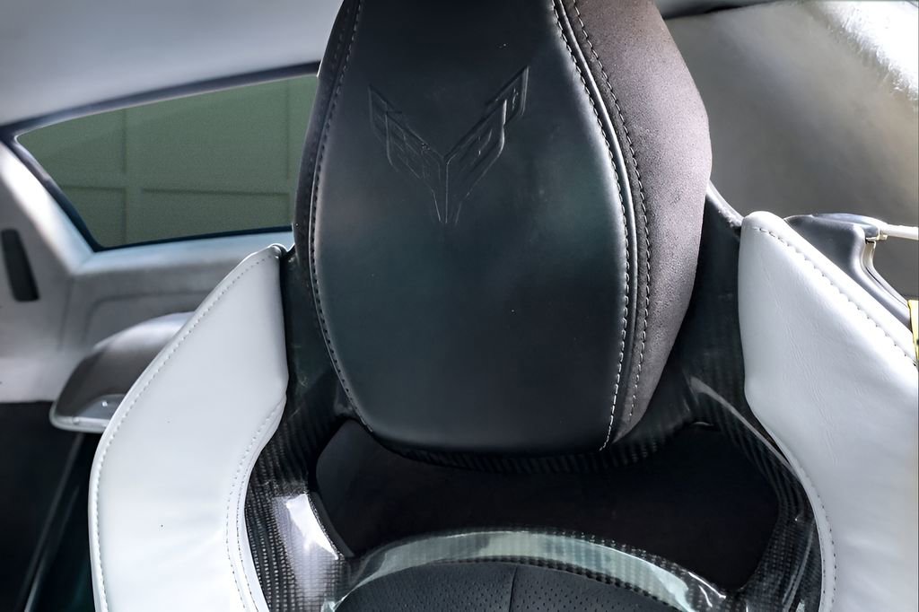 Used 2023 Chevrolet Corvette Stingray Premium Conv w/ Z51 Performance Package RWD image 24