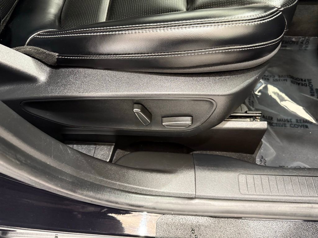 Used 2024 Ford Escape Platinum AWD/4WD image 24