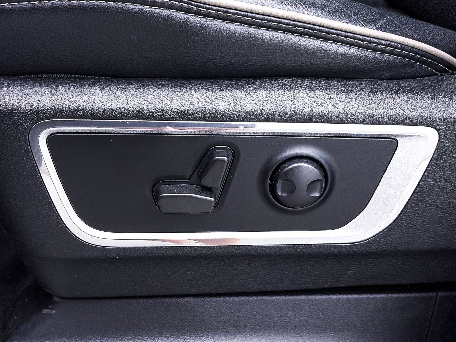 Used 2022 RAM 1500 Laramie w/ Sport Appearance Package AWD/4WD image 20