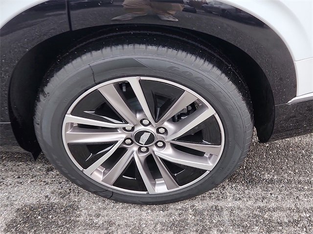 New 2026 Cadillac Vistiq Sport w/ LPO, Floor Liner Package image 5