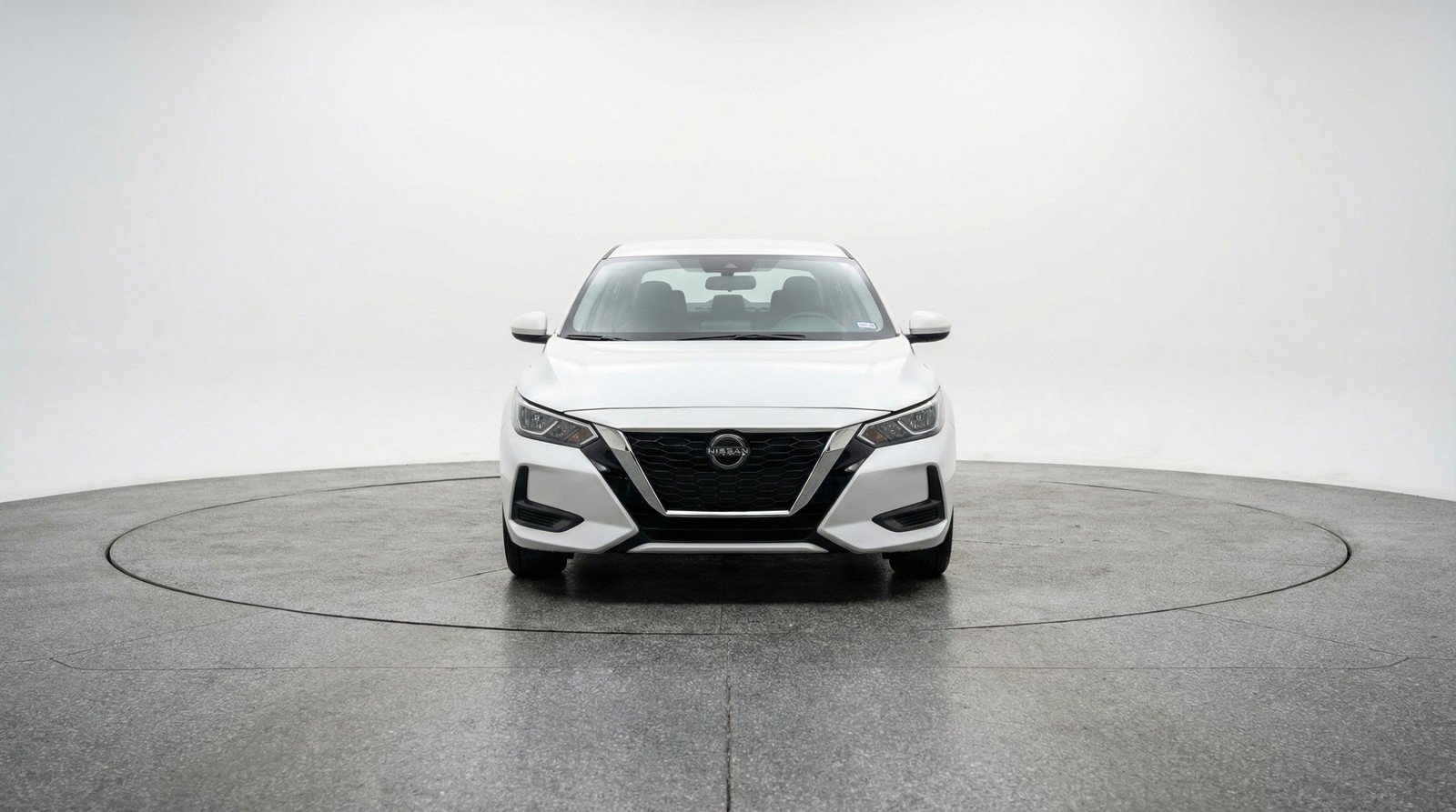 Used 2025 Nissan Sentra SV FWD image 2