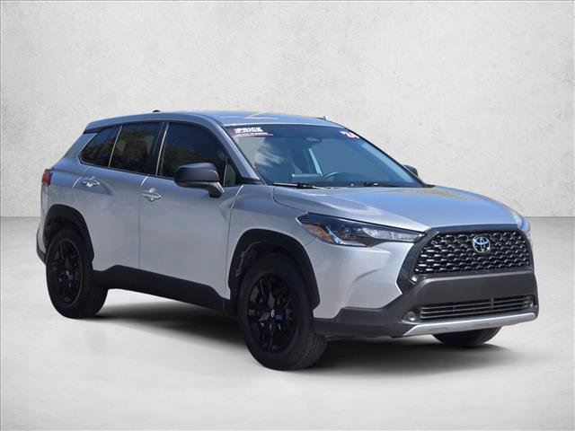 Used 2024 Toyota Corolla Cross L image 3