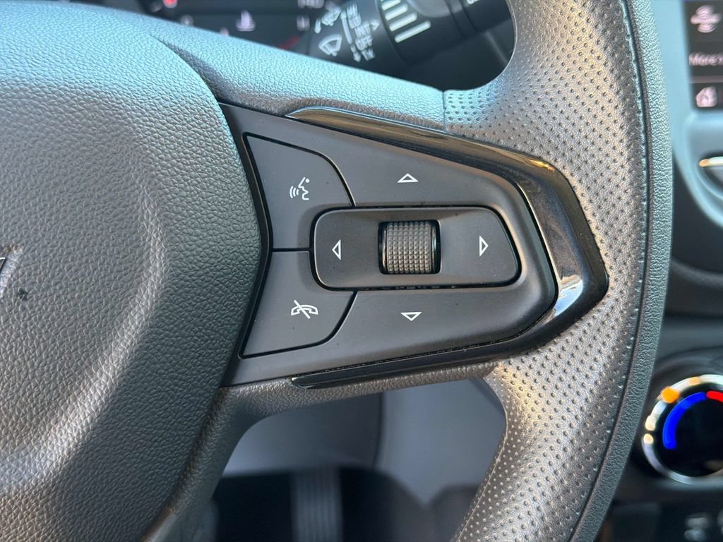 Used 2023 Chevrolet TrailBlazer LT FWD image 29