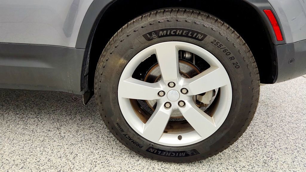 Used 2023 Land Rover Defender 110 S image 13