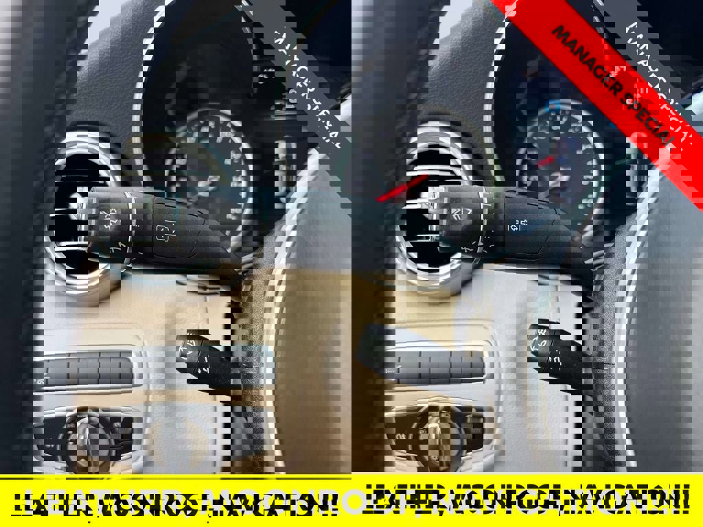 Used 2020 Mercedes-Benz C 300 4MATIC Sedan image 21