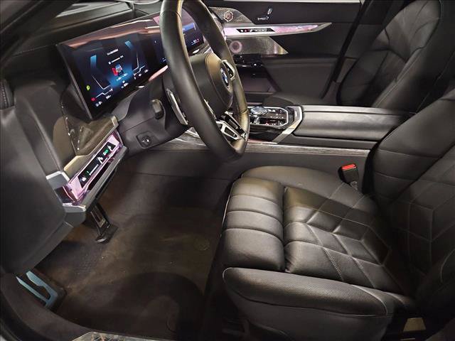 Certified 2024 BMW i7 xDrive60 w/ Executive Package AWD/4WD image 16
