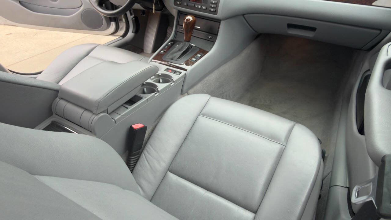 Used 2001 BMW 330i Sedan image 39