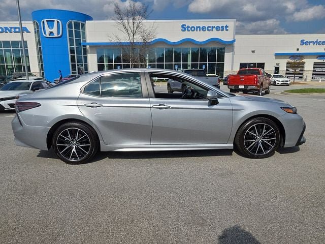 Used 2023 Toyota Camry SE w/ Convenience Package image 6