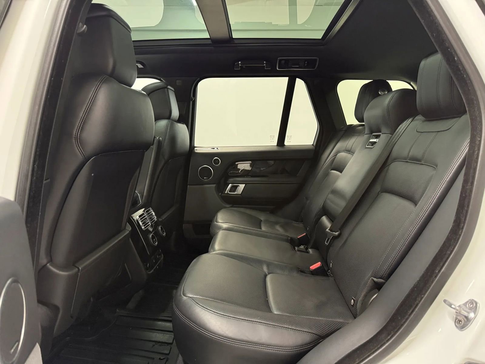 Used 2020 Land Rover Range Rover HSE AWD/4WD image 15