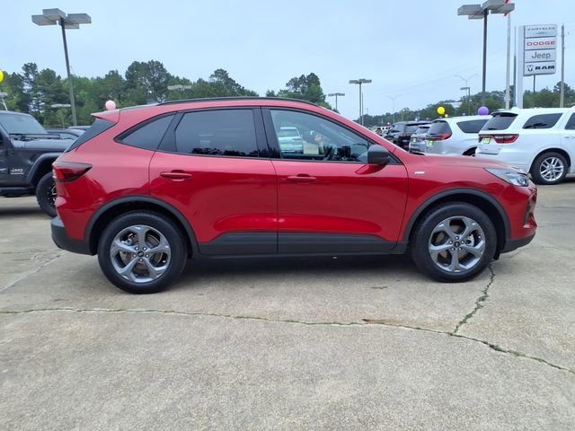 Used 2025 Ford Escape ST-Line AWD/4WD image 2
