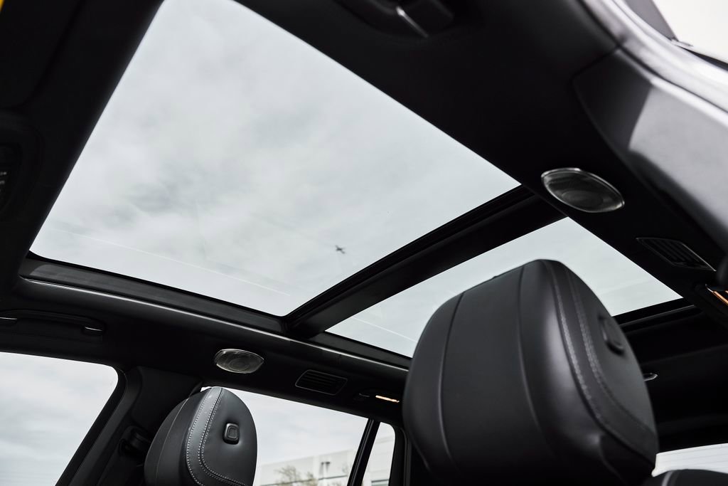 Used 2024 Mercedes-Benz Maybach GLS 600 4MATIC image 47