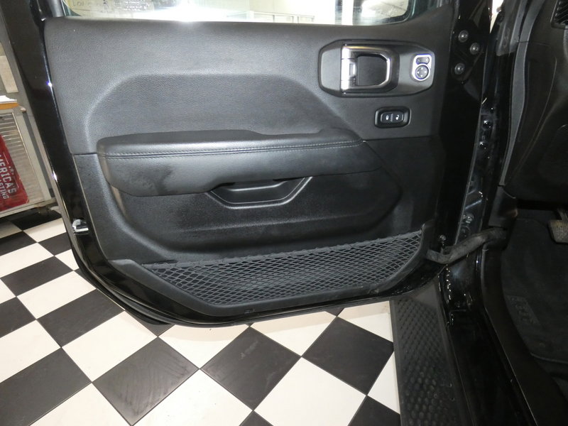 Used 2022 Jeep Wrangler Unlimited Sahara image 20