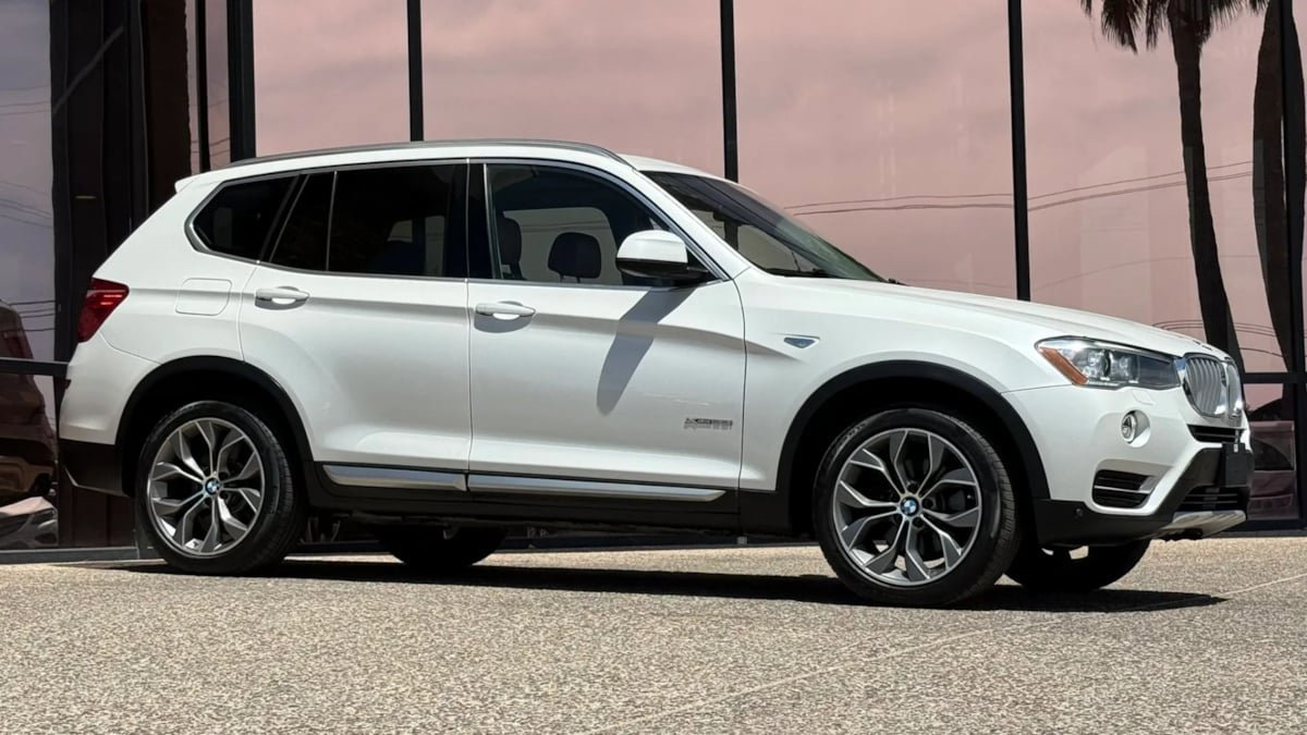 Used 2016 BMW X3 xDrive28i AWD/4WD image 17