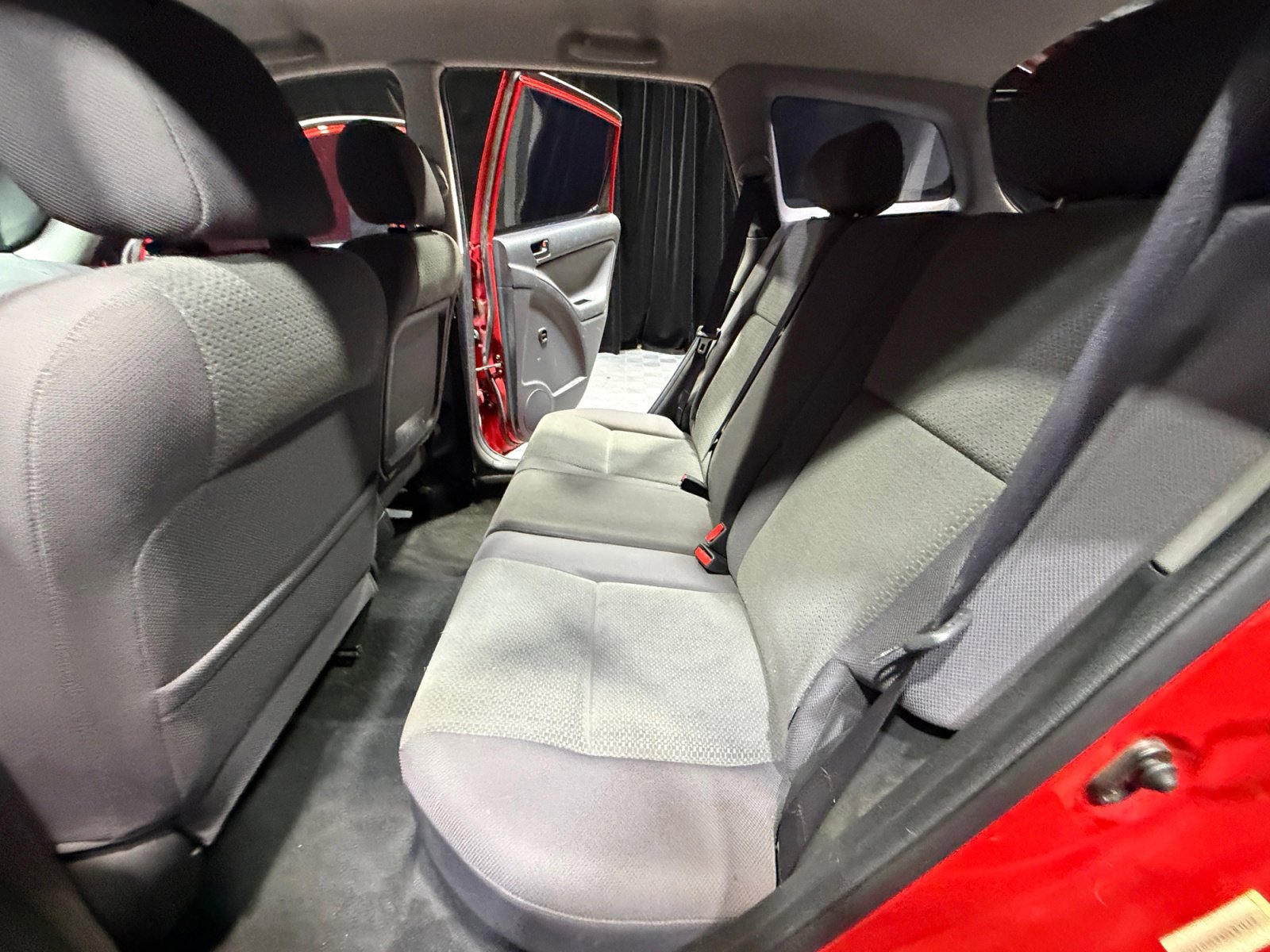 Used 2003 Toyota Matrix AWD image 17