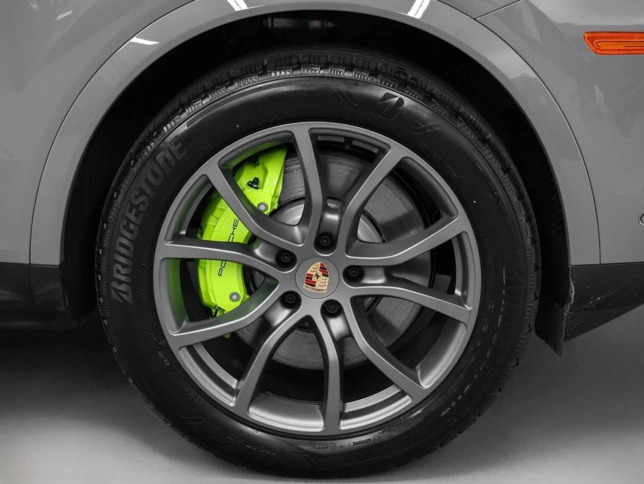 New 2025 Porsche Cayenne E-Hybrid image 70