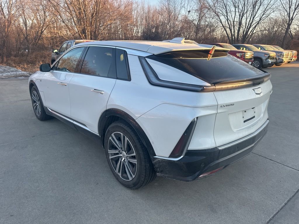 Used 2025 Cadillac Lyriq Luxury image 8