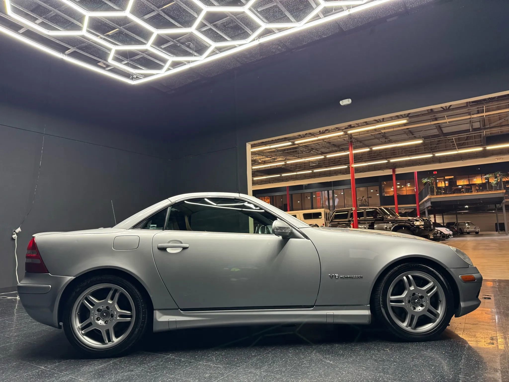 Used 2002 Mercedes-Benz SLK 32 AMG SLK 32 Roadster 2D image 10