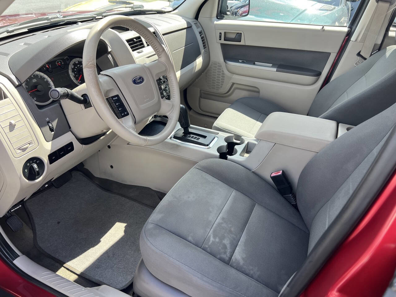 Used 2009 Ford Escape XLT AWD/4WD image 6