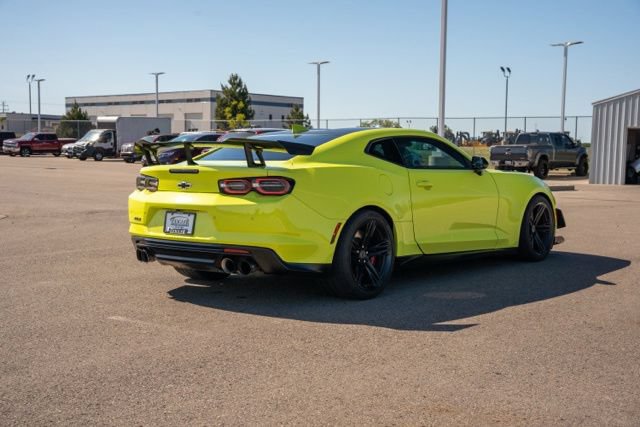 Used 2019 Chevrolet Camaro ZL1 RWD image 7