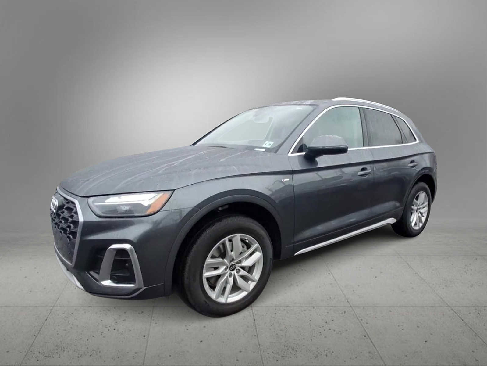 Certified 2023 Audi Q5 2.0T Premium w/ Convenience Package image 4