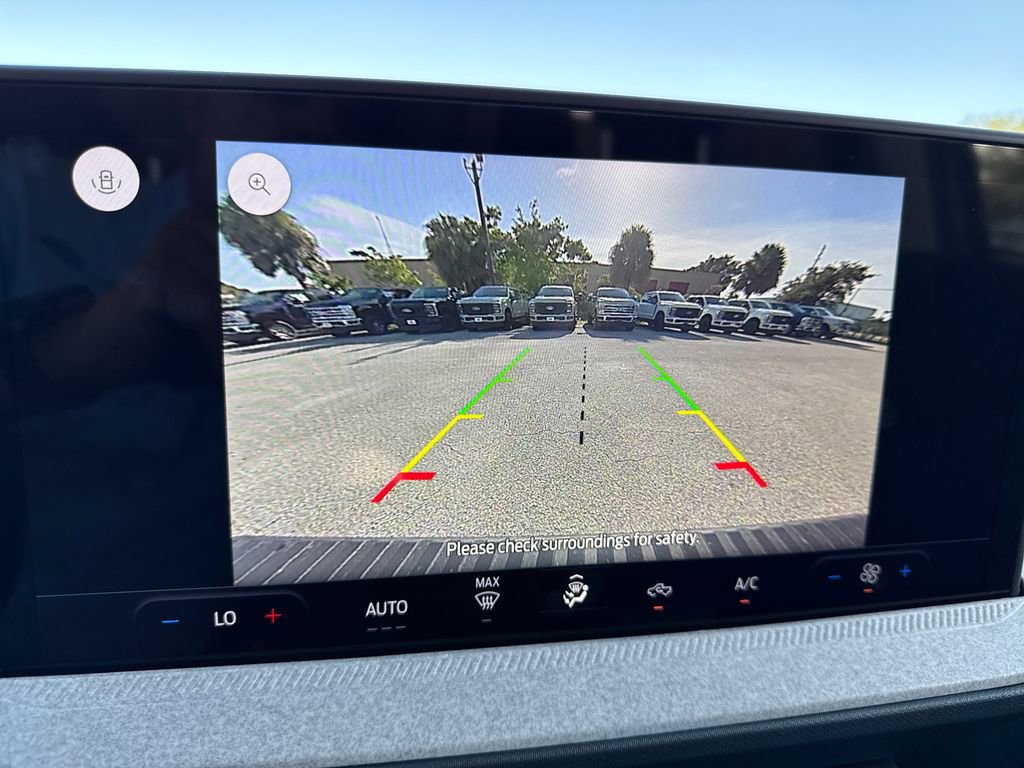 New 2025 Ford Maverick XLT image 7