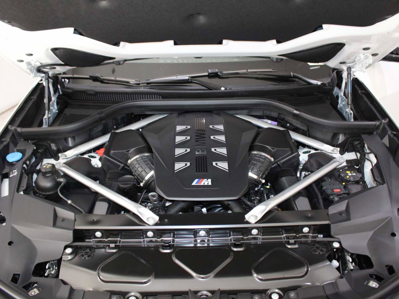 New 2026 BMW X7 M60i image 24