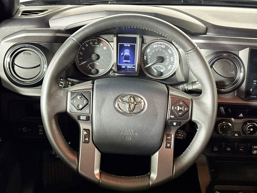 Used 2018 Toyota Tacoma TRD Off-Road w/ Technology Package image 13