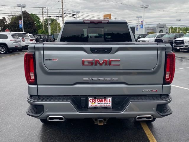 Used 2023 GMC Sierra 1500 AT4 w/ Technology Package AWD/4WD image 4