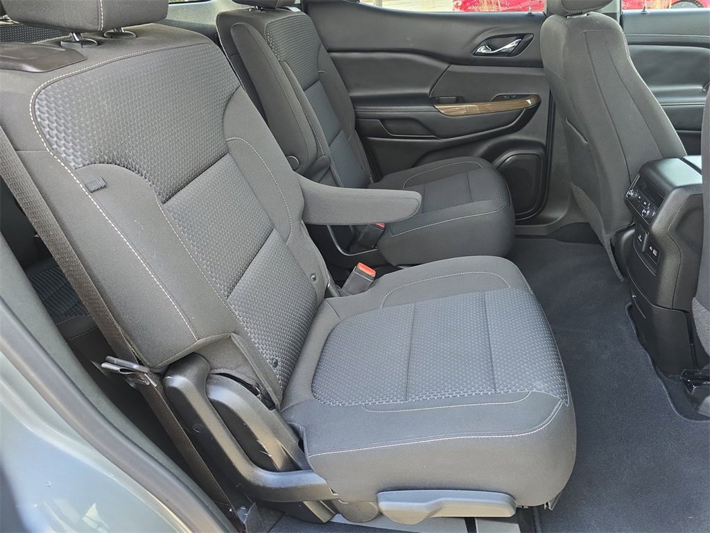 Used 2023 GMC Acadia SLE w/ Driver Convenience Package image 28