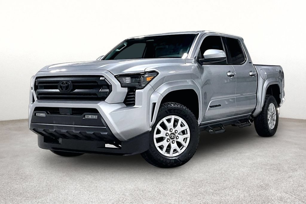 Used 2025 Toyota Tacoma SR5 AWD/4WD image 14