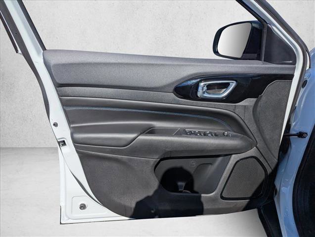 New 2026 Jeep Compass Latitude AWD/4WD image 21