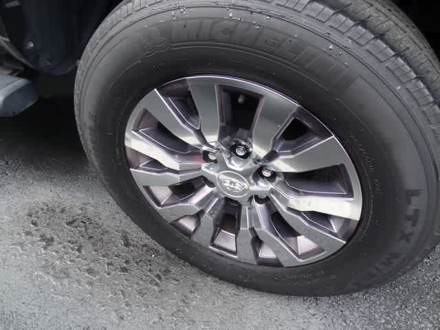 Used 2021 Toyota Tacoma Limited AWD/4WD image 17
