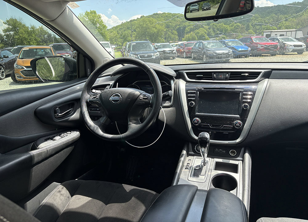 Used 2019 Nissan Murano SV w/ Premium Package AWD/4WD image 6