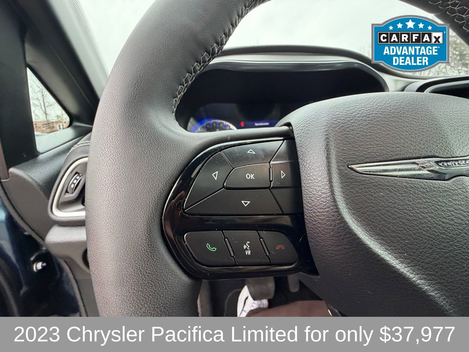 Used 2023 Chrysler Pacifica Limited w/ S Appearance Package image 17