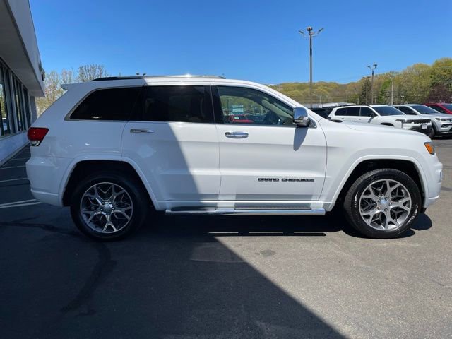 Used 2021 Jeep Grand Cherokee Overland AWD/4WD image 4