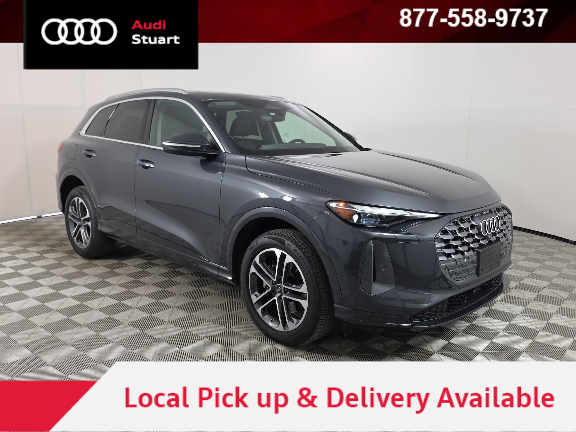 Used 2025 Audi Q5 Premium w/ Convenience Package
