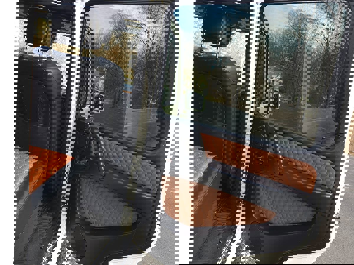 Used 2017 Mercedes-Benz G 63 AMG 4MATIC image 23