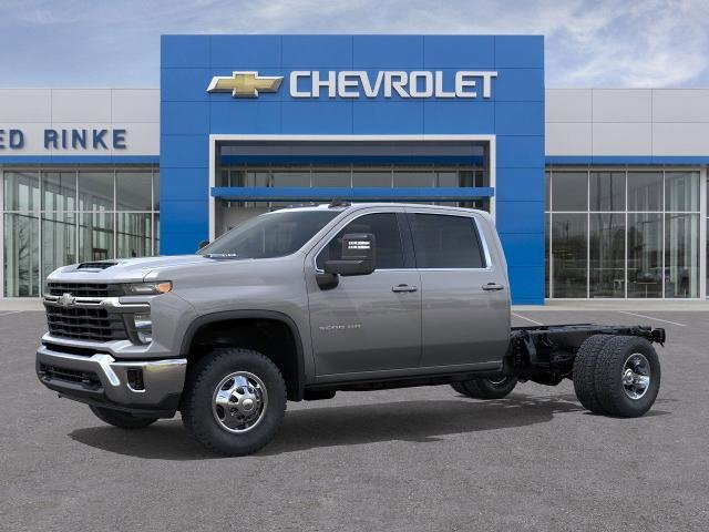 New 2026 Chevrolet Silverado 3500 LT w/ Convenience Package AWD/4WD image 2