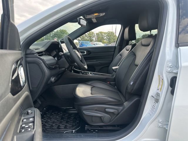 New 2026 Jeep Compass Latitude image 8