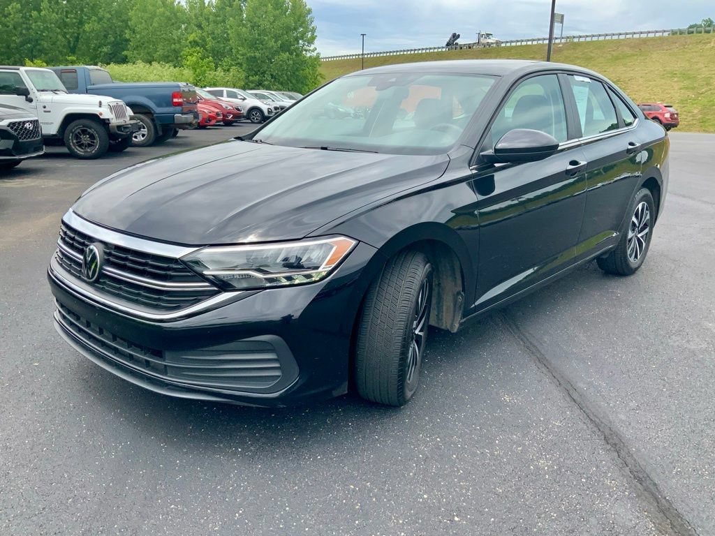 Used 2024 Volkswagen Jetta S FWD image 4