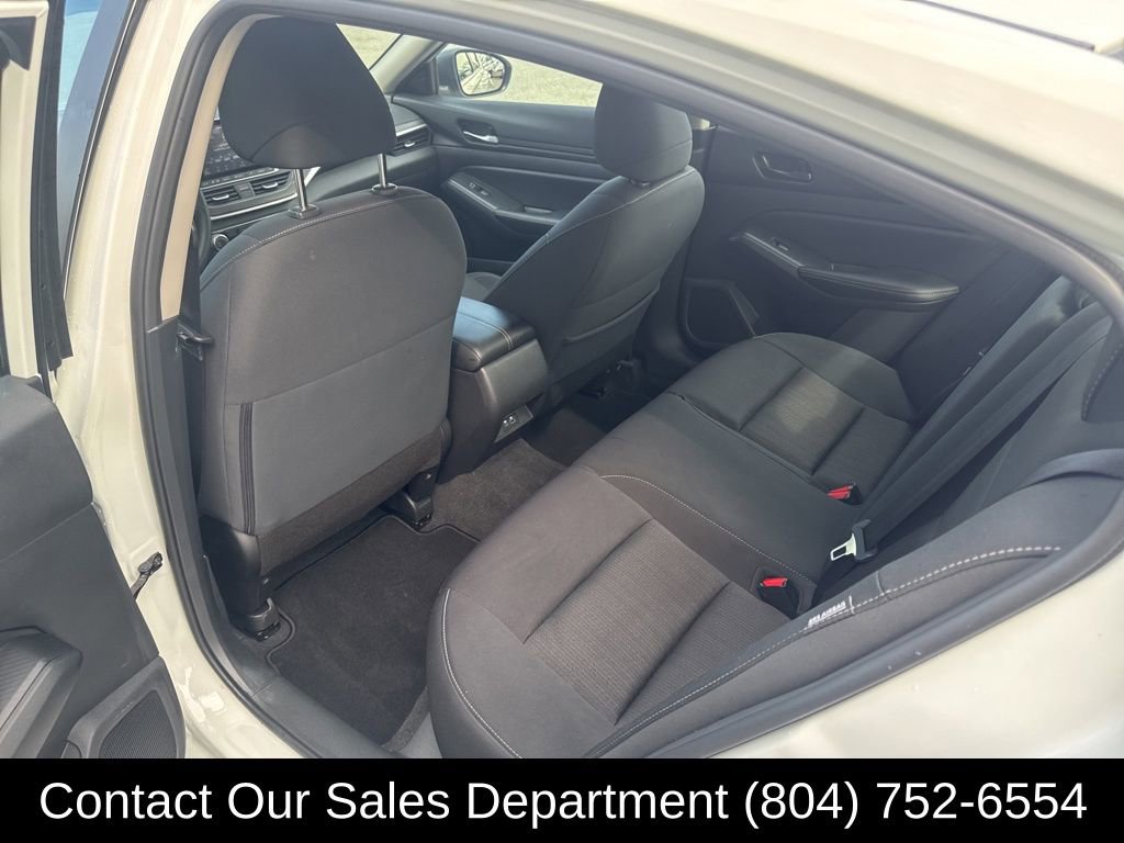 Used 2025 Nissan Altima 2.5 SV image 12