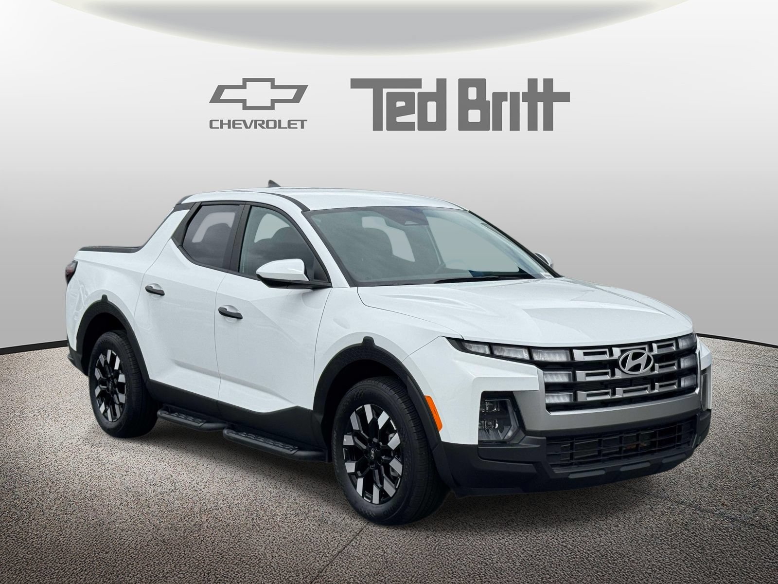 Used 2025 Hyundai Santa Cruz SE AWD/4WD image 3