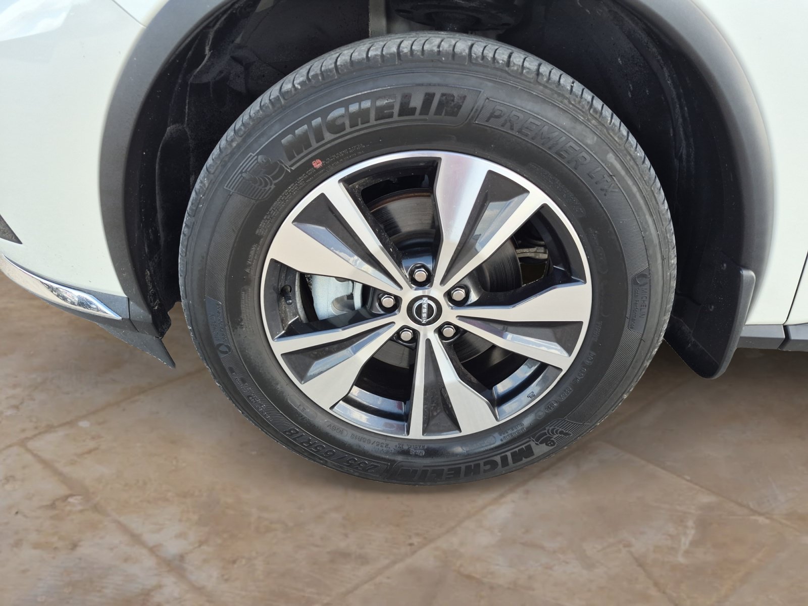 Used 2024 Nissan Murano SV FWD image 27