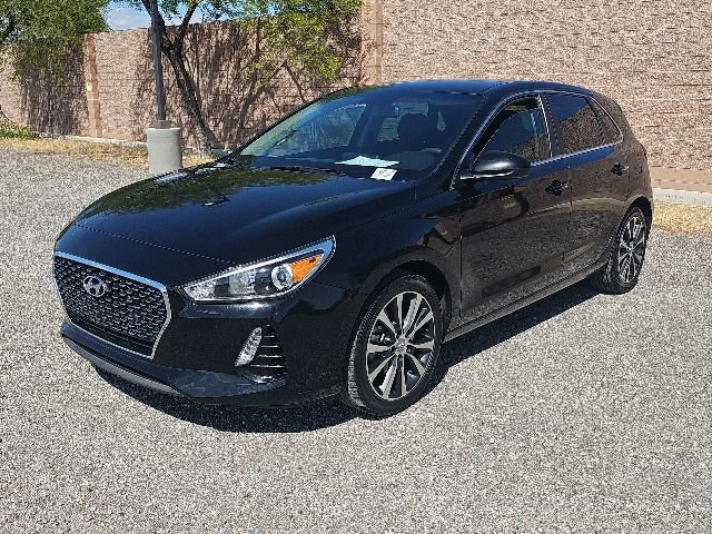 Used 2020 Hyundai Elantra GT FWD image 1