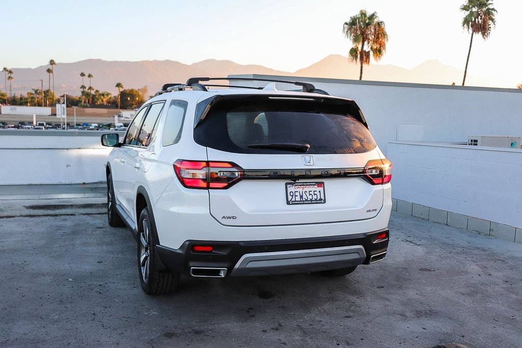 Used 2023 Honda Pilot Elite image 7