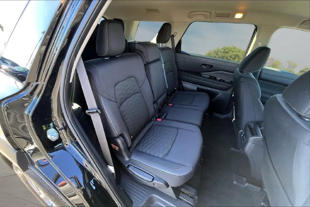 New 2026 Nissan Pathfinder SV w/ Cargo Package FWD image 8