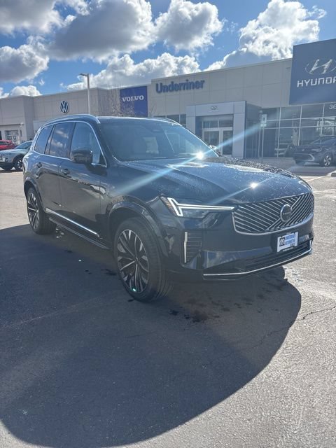 New 2026 Volvo XC90 T8 Ultra w/ Protection Package