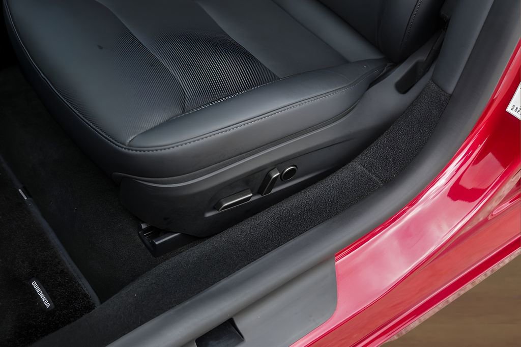 Used 2025 Tesla Model 3 RWD image 8